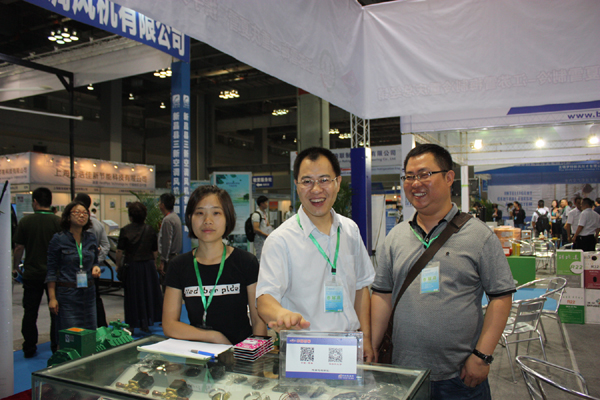 东西合作携手共进 j9九游会夏雪共创辉煌 东西合作携手共进 j9九游会夏雪共创辉煌